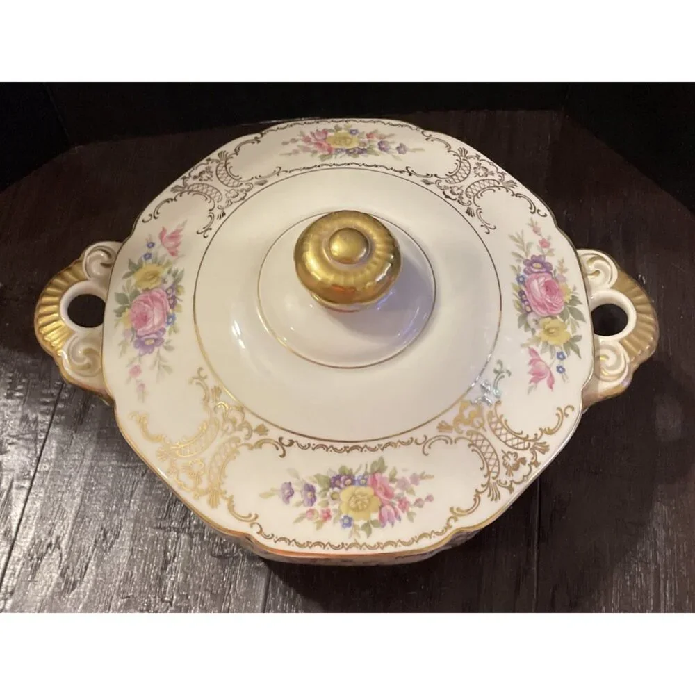 Heinrich Lady Louise Round Covered‎ Vegetable Serving Dish Cottagecore Vintage